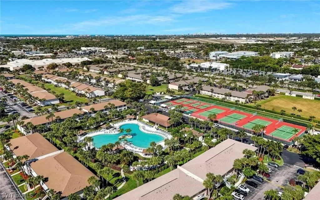 4070 Northlight Drive Naples FL 34112