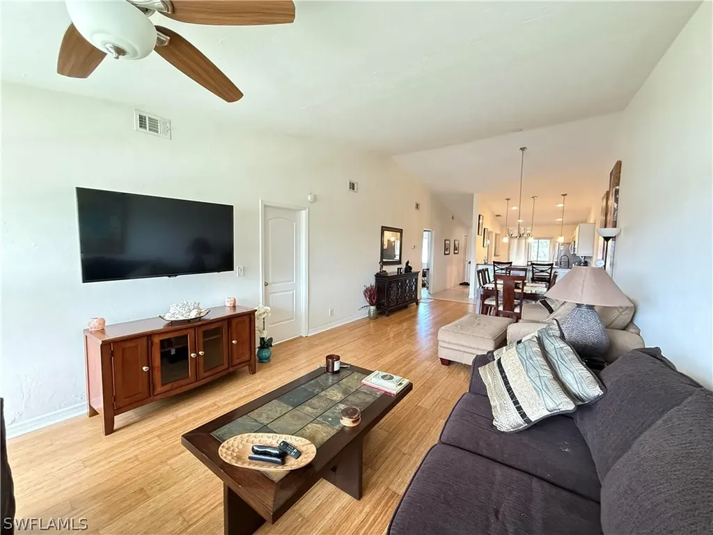 4070 Northlight Drive Naples FL 34112