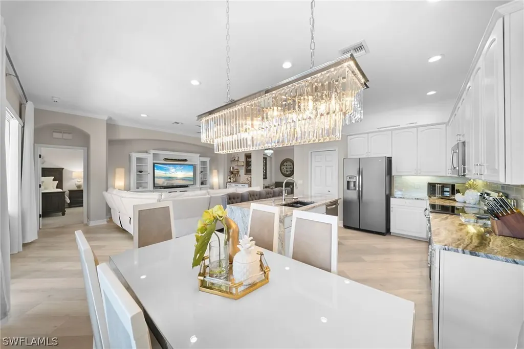 14321 Manchester Drive Naples FL 34114