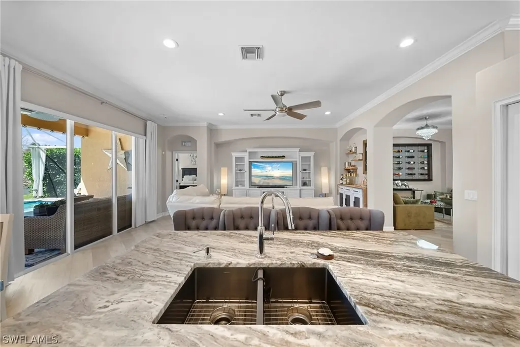 14321 Manchester Drive Naples FL 34114