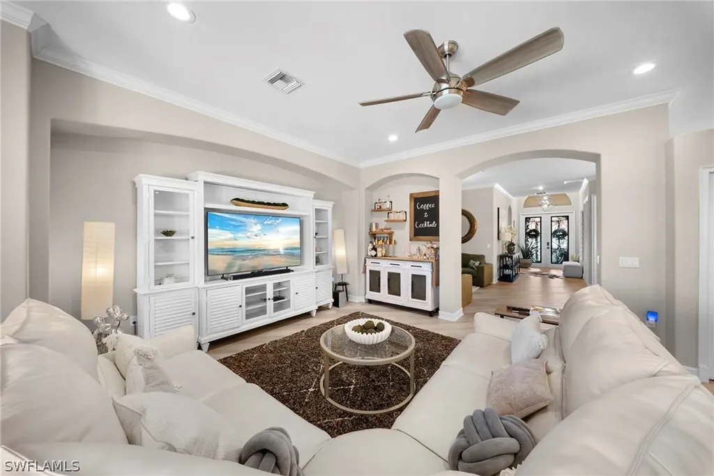 14321 Manchester Drive Naples FL 34114