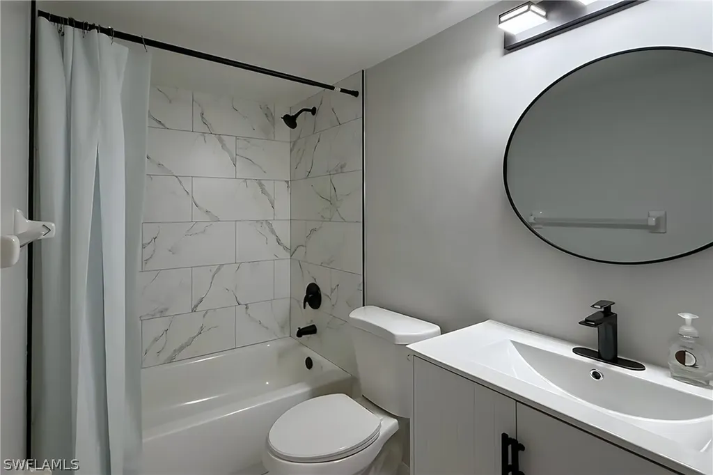 15171 Cedarwood Lane Naples FL 34110