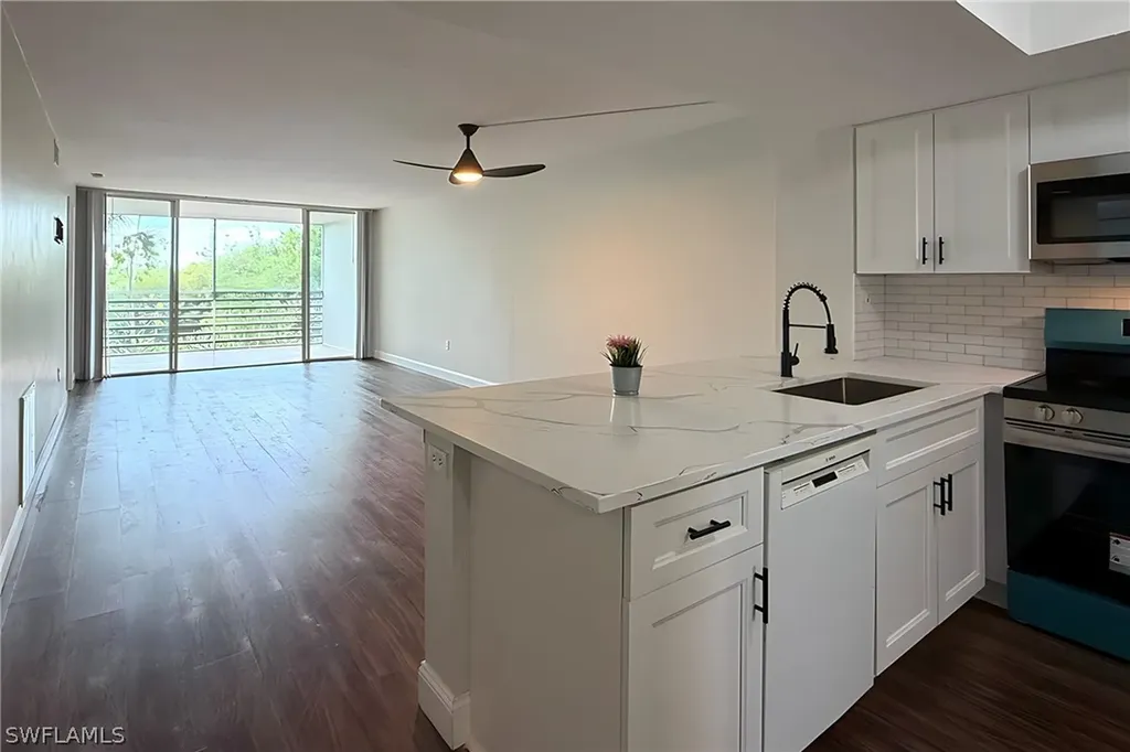 15171 Cedarwood Lane Naples FL 34110