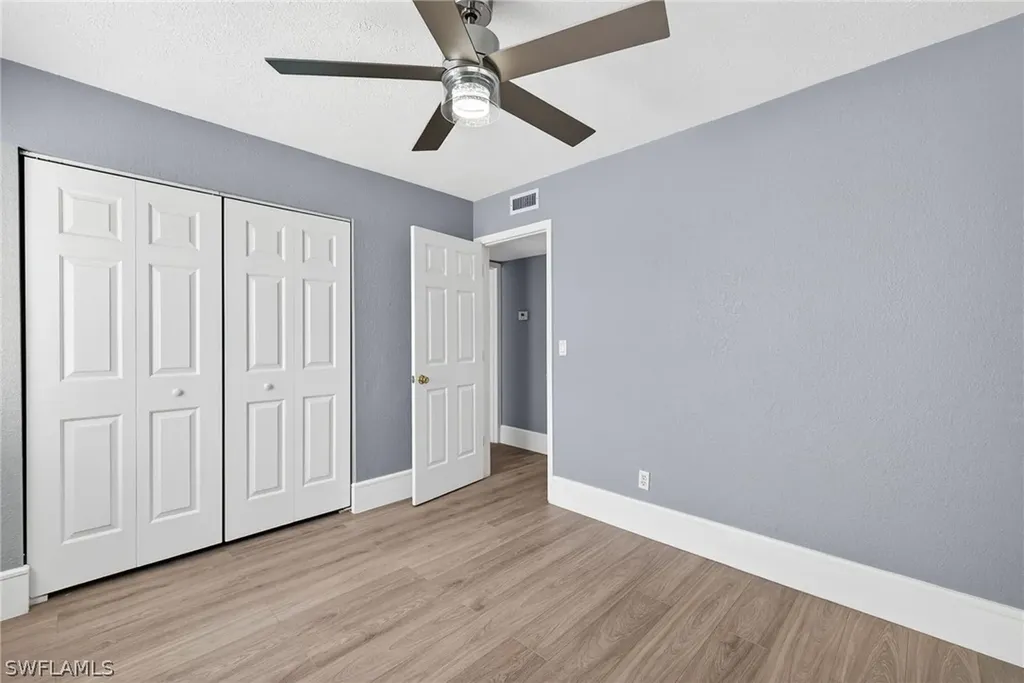 4617 Bayshore Drive Naples FL 34112