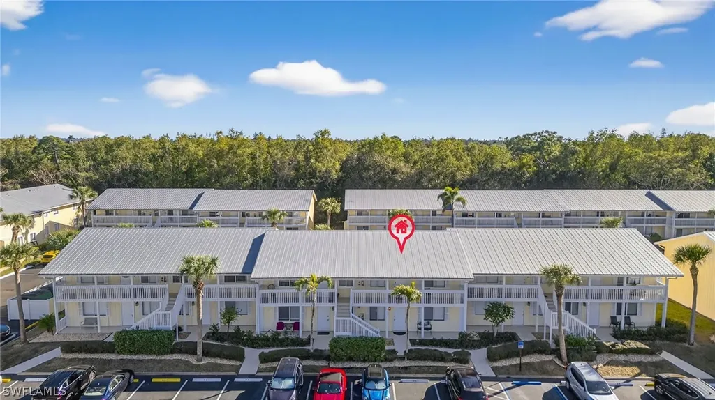 4617 Bayshore Drive Naples FL 34112