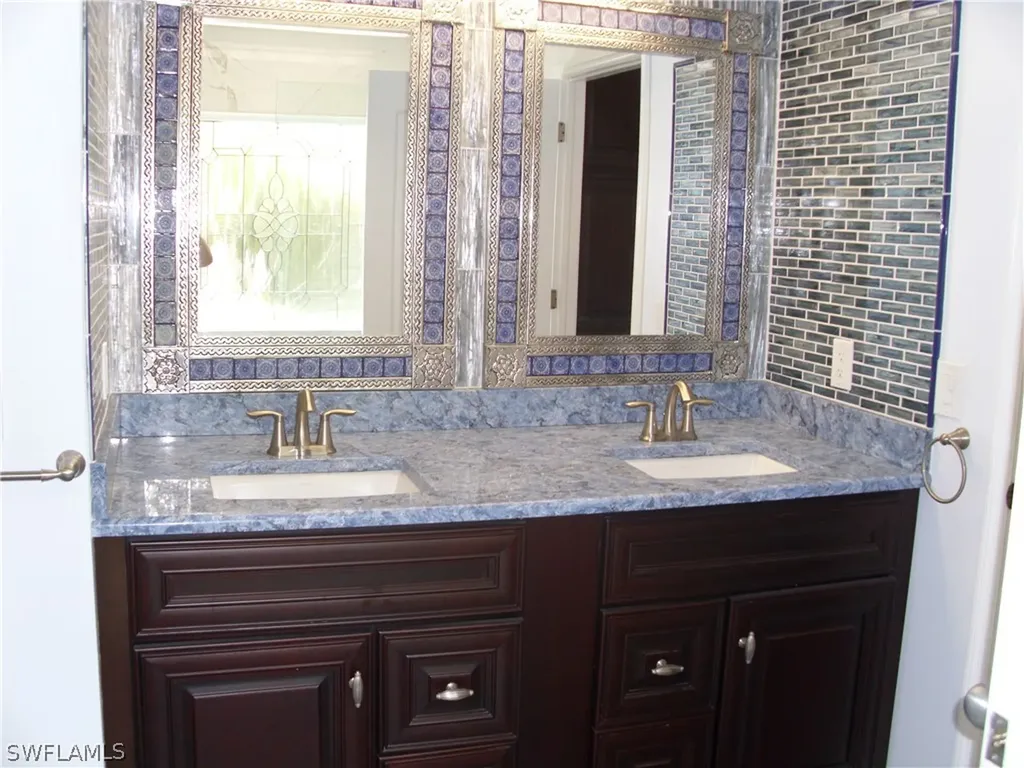 4833 Europa Drive Naples FL 34105