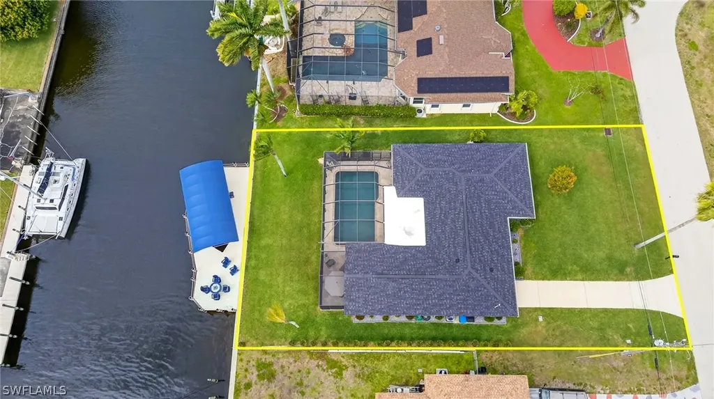 1722 SE 28th Street Cape Coral FL 33904