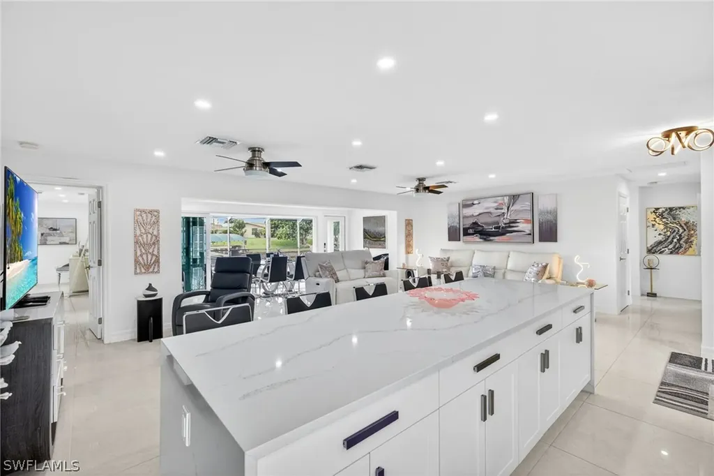 1722 SE 28th Street Cape Coral FL 33904