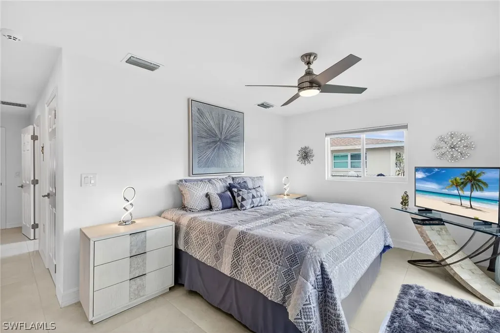 1722 SE 28th Street Cape Coral FL 33904