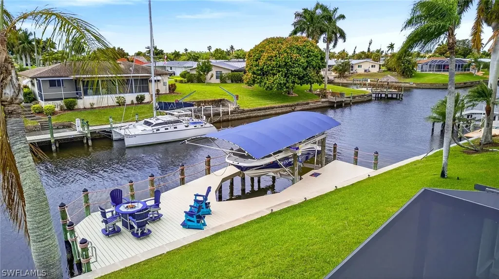 1722 SE 28th Street Cape Coral FL 33904