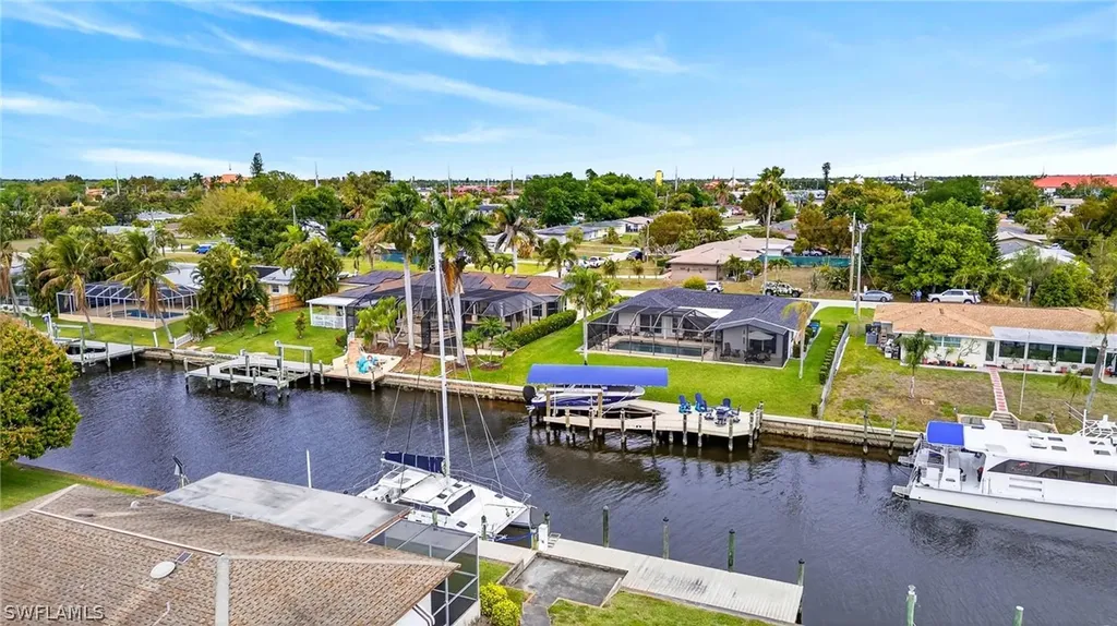 1722 SE 28th Street Cape Coral FL 33904