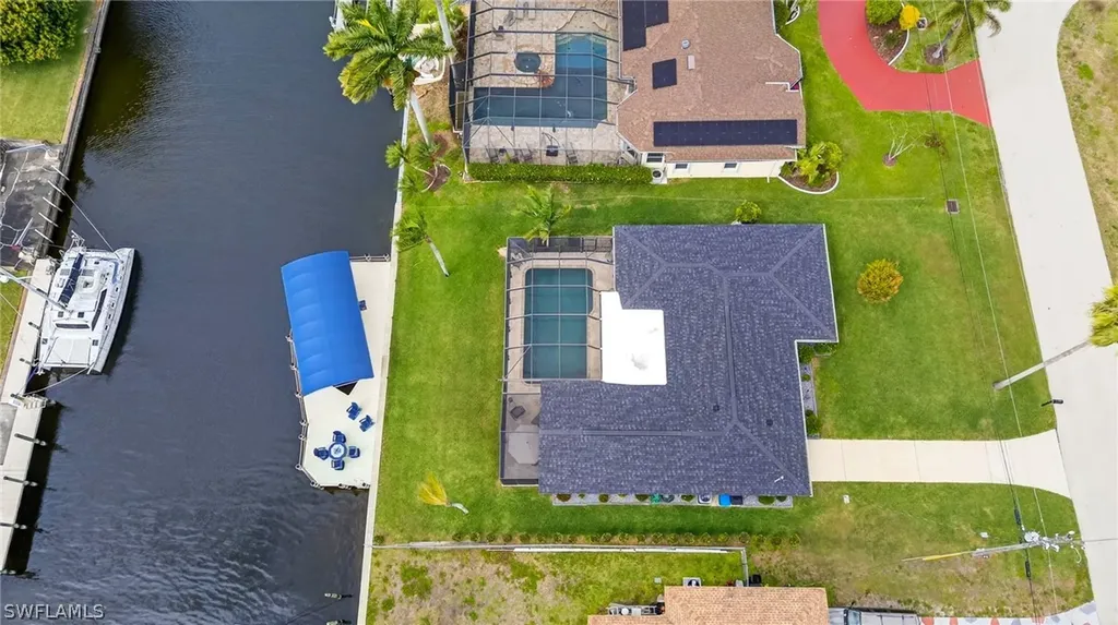 1722 SE 28th Street Cape Coral FL 33904