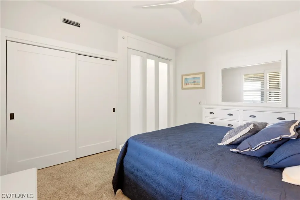 425 Cove Tower Drive Naples FL 34110