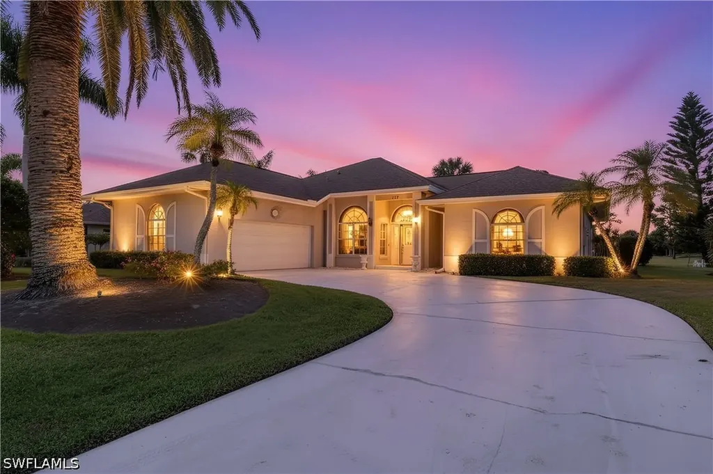 867 Saint Andrews Boulevard Naples FL 34113