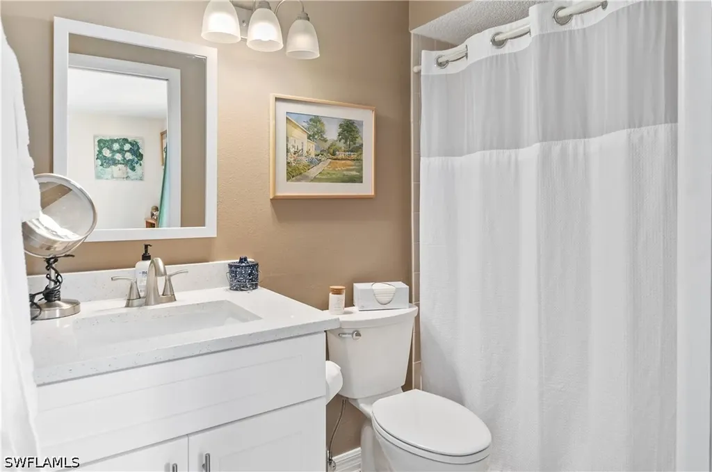 2226 Arbour Walk Circle Naples FL 34109
