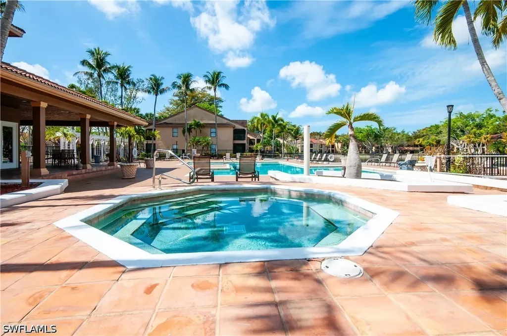 2226 Arbour Walk Circle Naples FL 34109