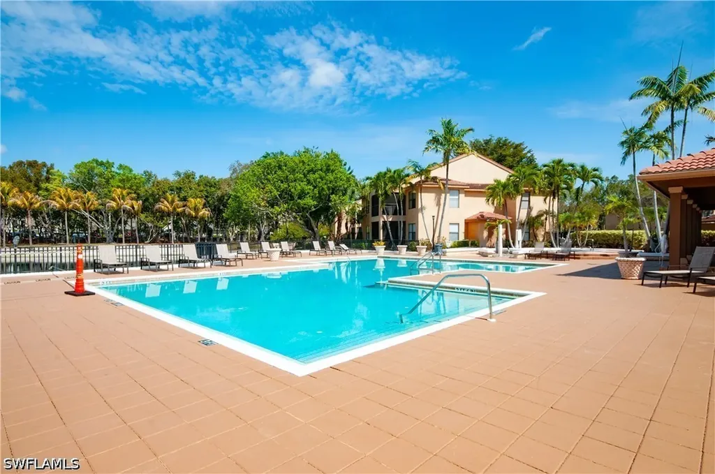 2226 Arbour Walk Circle Naples FL 34109