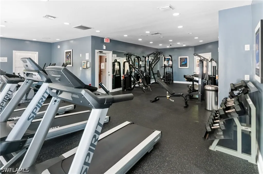2226 Arbour Walk Circle Naples FL 34109
