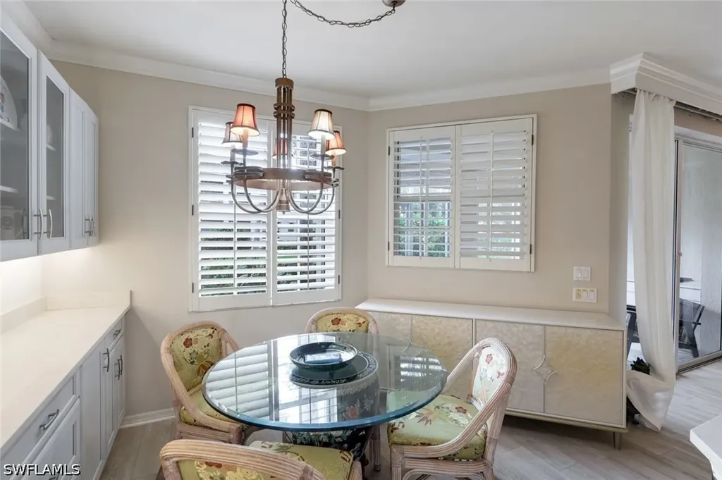 400 L Ambiance Circle Naples FL 34108