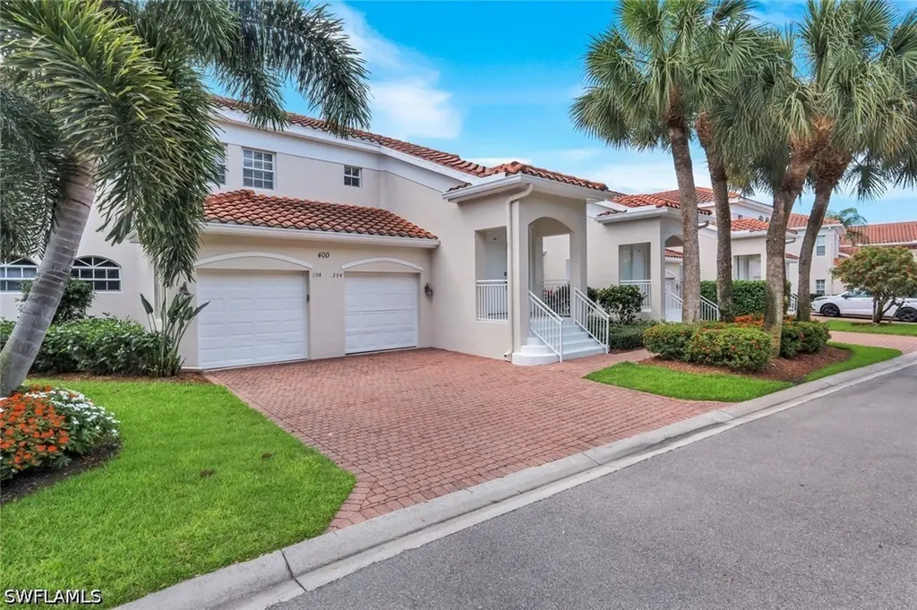 400 L Ambiance Circle Naples FL 34108