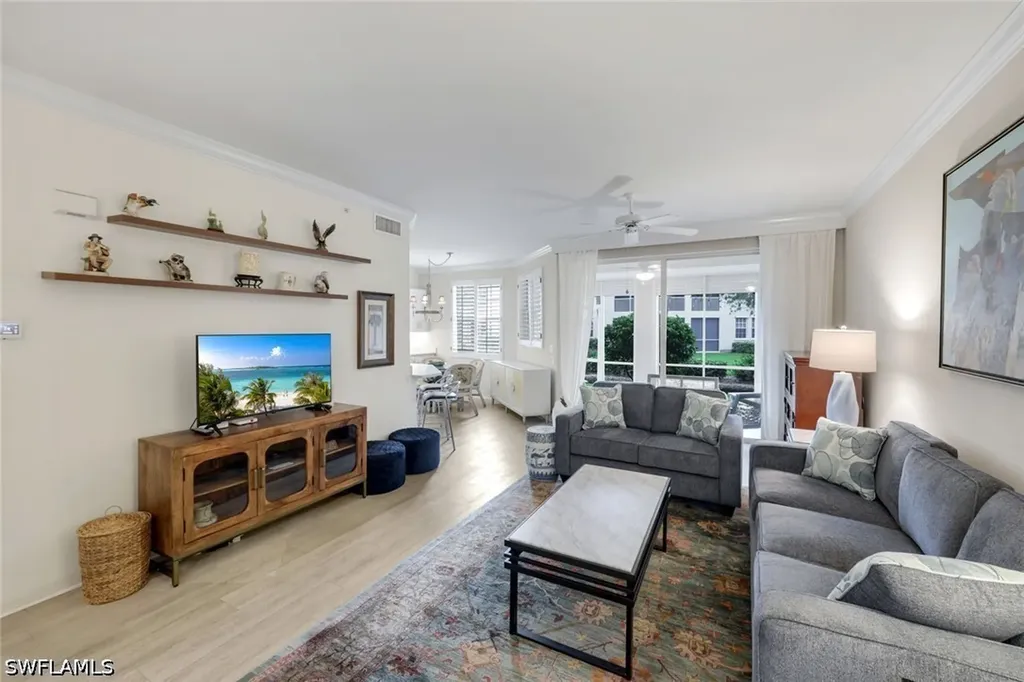 400 L Ambiance Circle Naples FL 34108