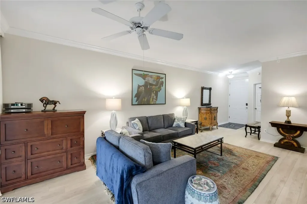 400 L Ambiance Circle Naples FL 34108