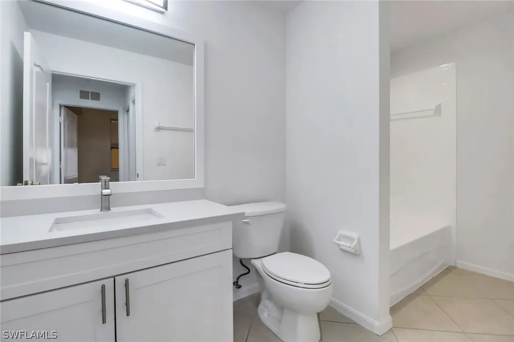 8451 Kingbird Loop Estero FL 33967