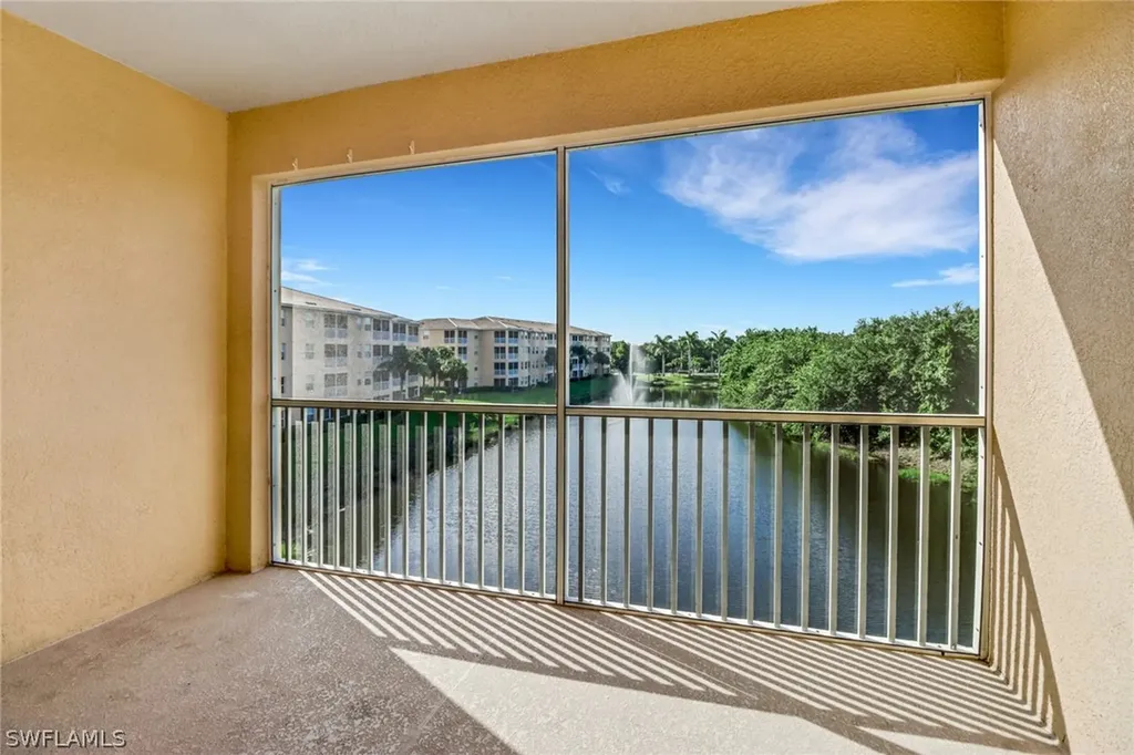 8451 Kingbird Loop Estero FL 33967