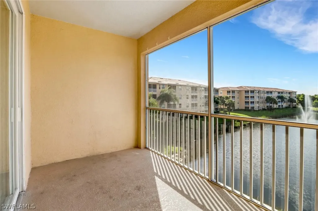 8451 Kingbird Loop Estero FL 33967