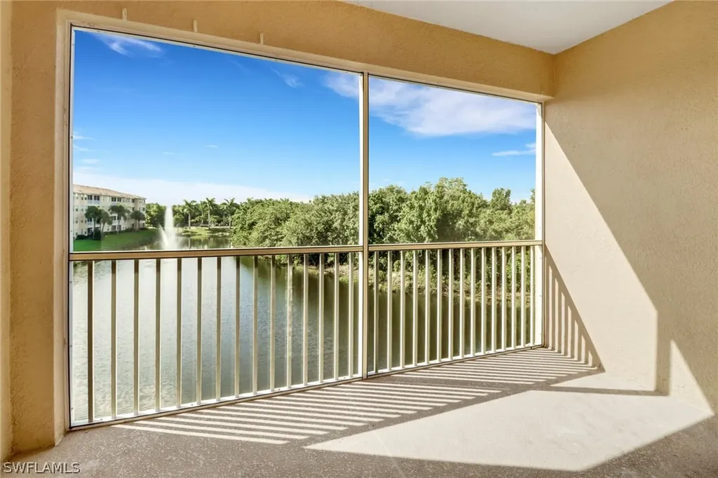 8451 Kingbird Loop Estero FL 33967