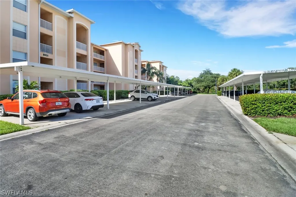 8451 Kingbird Loop Estero FL 33967