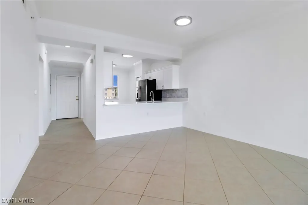 8451 Kingbird Loop Estero FL 33967