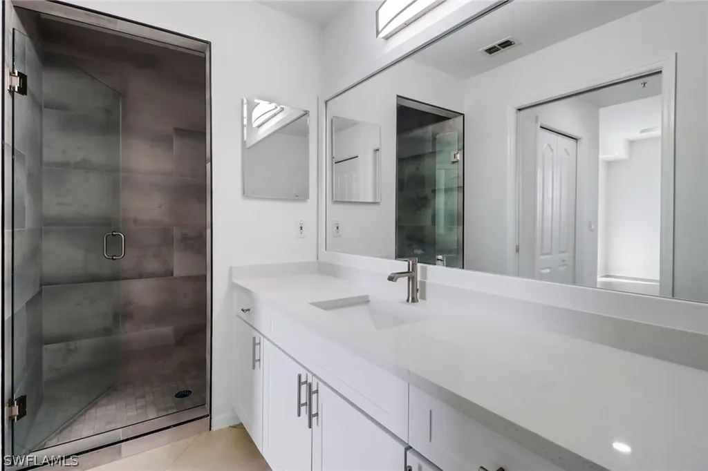 8451 Kingbird Loop Estero FL 33967