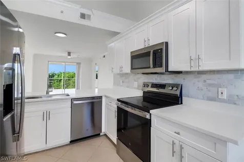 8451 Kingbird Loop Estero FL 33967