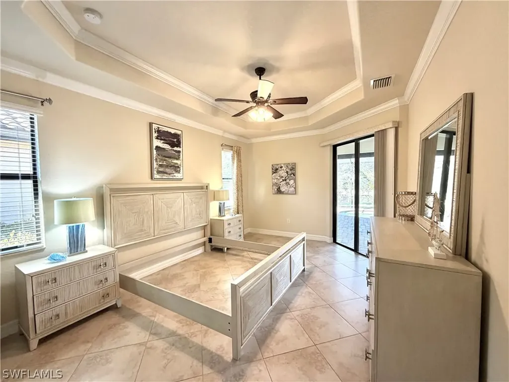2930 Aviamar Circle Naples FL 34114