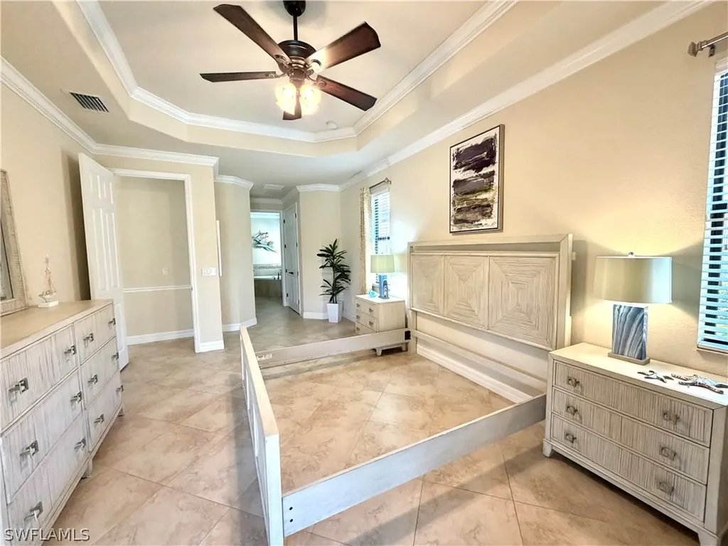 2930 Aviamar Circle Naples FL 34114