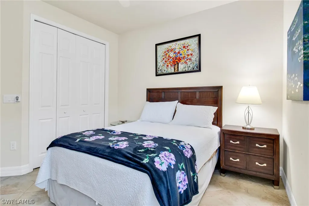 2930 Aviamar Circle Naples FL 34114