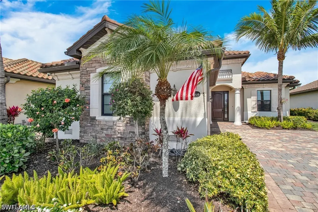 2930 Aviamar Circle Naples FL 34114
