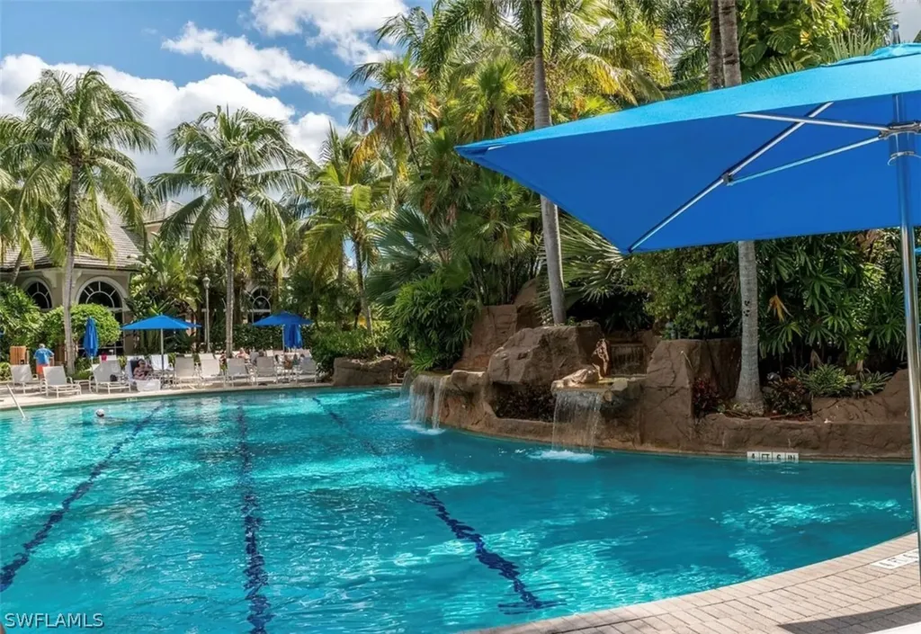 2930 Aviamar Circle Naples FL 34114
