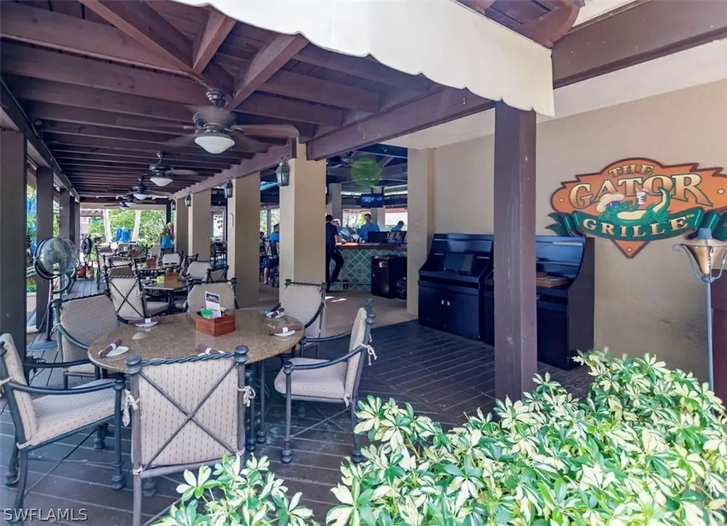 2930 Aviamar Circle Naples FL 34114