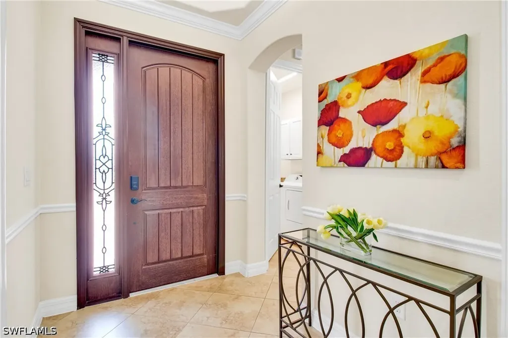 2930 Aviamar Circle Naples FL 34114