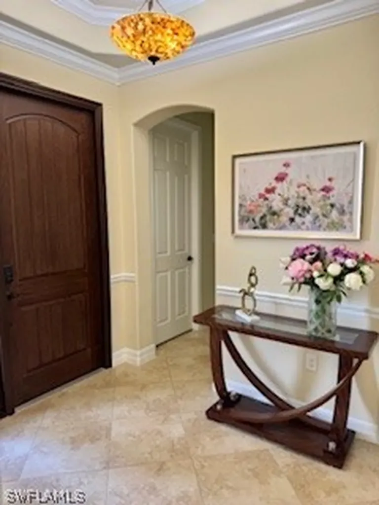 2930 Aviamar Circle Naples FL 34114