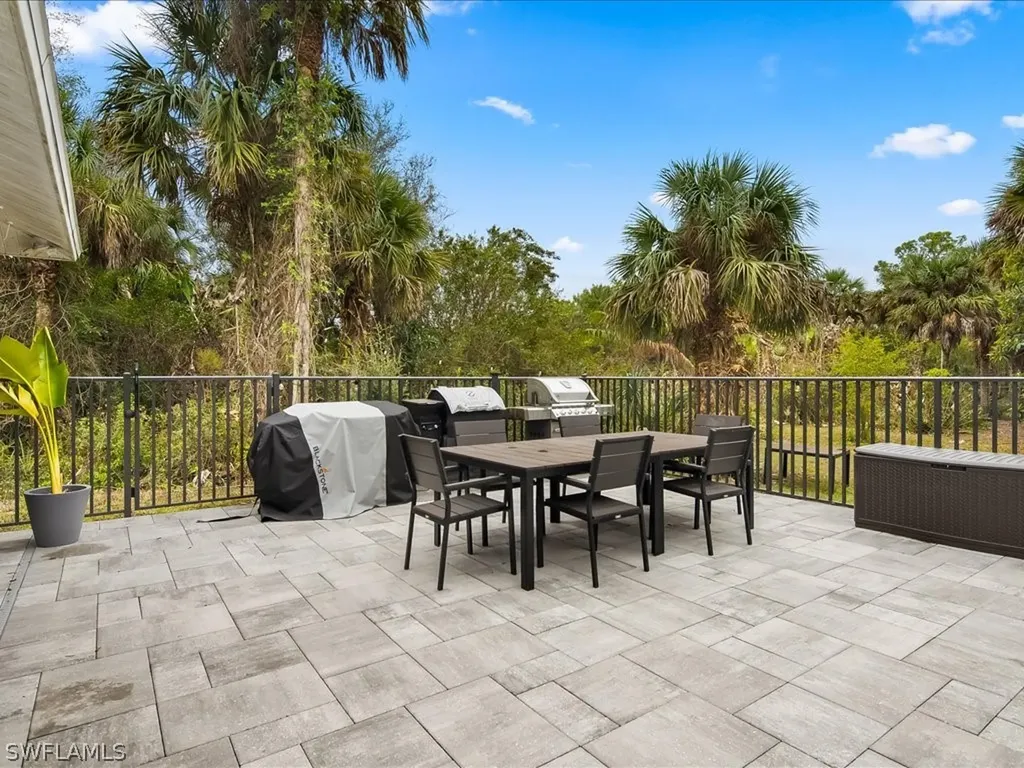3860 20th Avenue SE Naples FL 34117