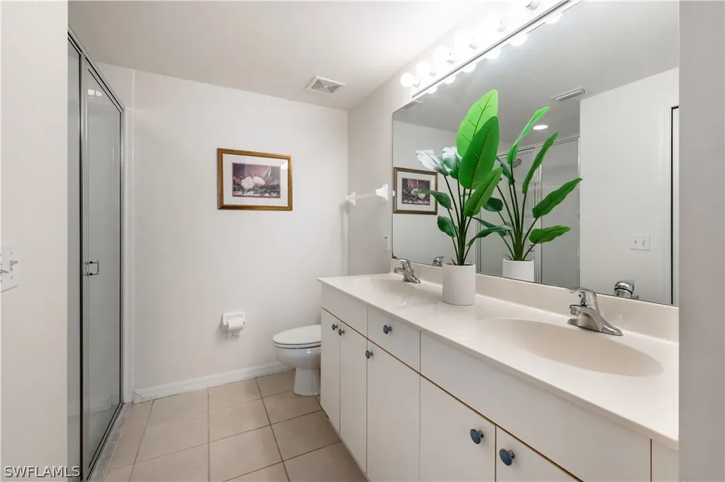 431 Valerie Way Naples FL 34104