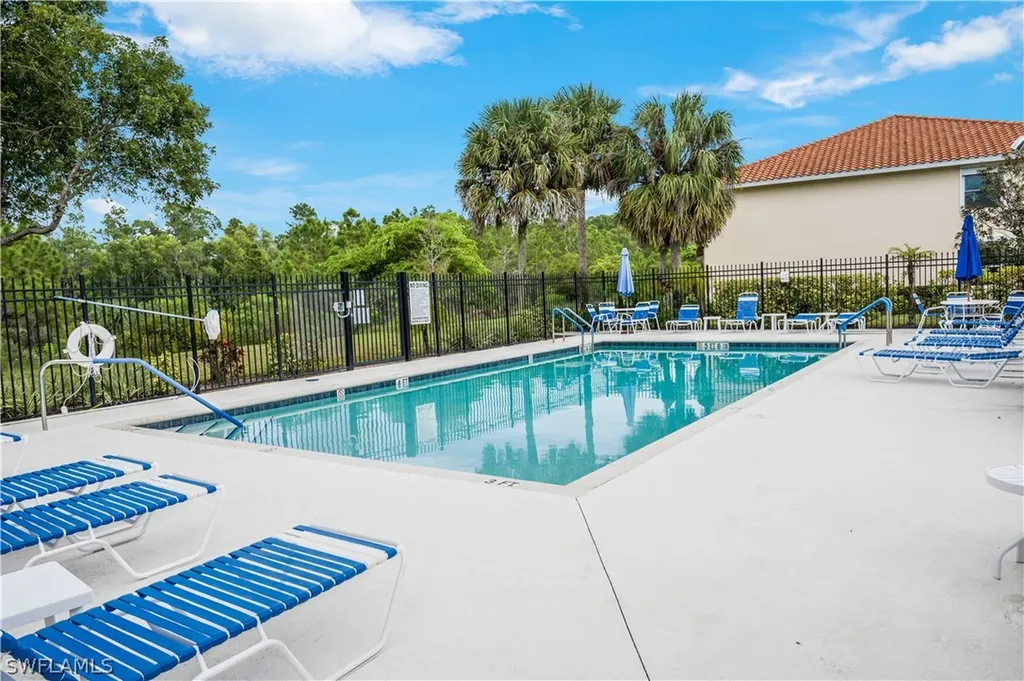 431 Valerie Way Naples FL 34104