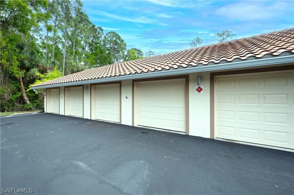 431 Valerie Way Naples FL 34104