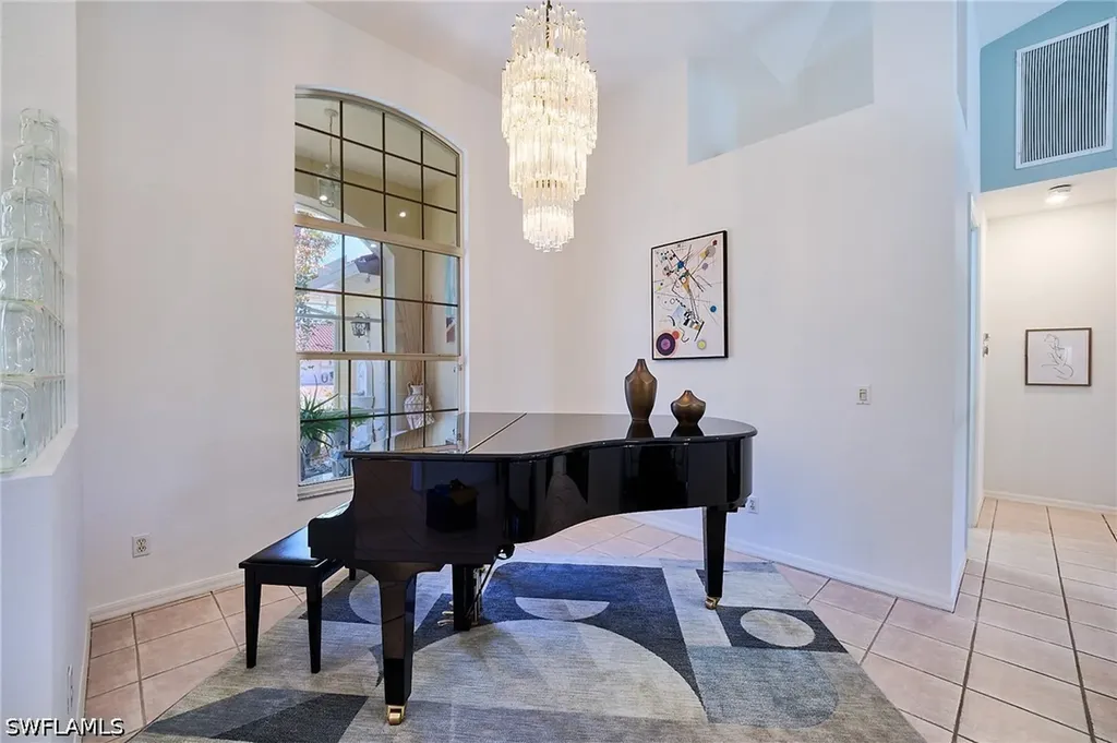 186 Muirfield Circle Naples FL 34113