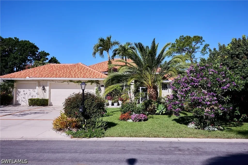 186 Muirfield Circle Naples FL 34113
