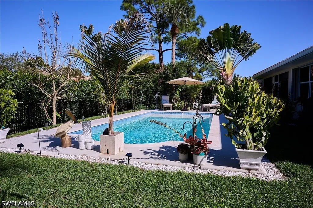 186 Muirfield Circle Naples FL 34113