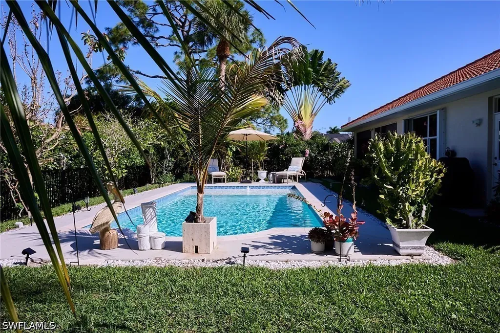 186 Muirfield Circle Naples FL 34113